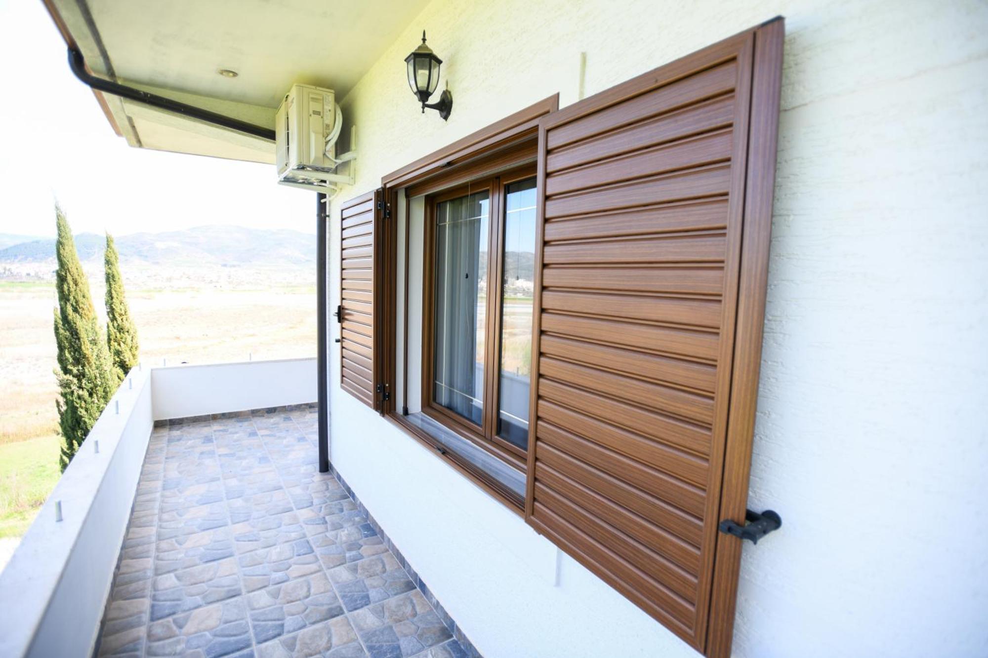 Villa Solitude Berat Ngoại thất bức ảnh